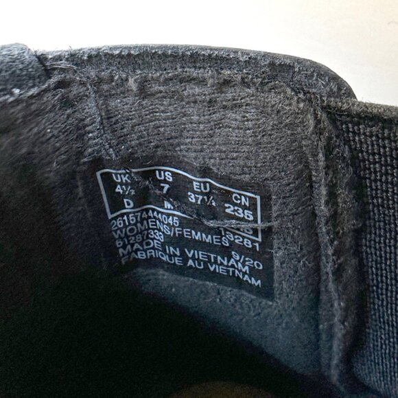 Clarks Wedge Chelsea Ankle Boots Women's 7 M Black Leather Pull On Bootie - Picture 8 of 8